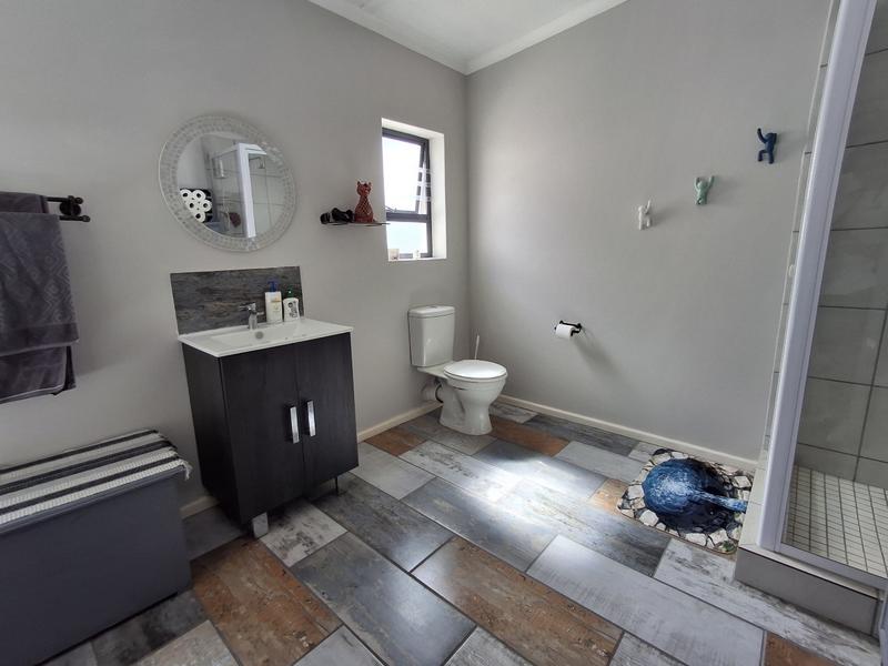 3 Bedroom Property for Sale in Britannia Bay Western Cape